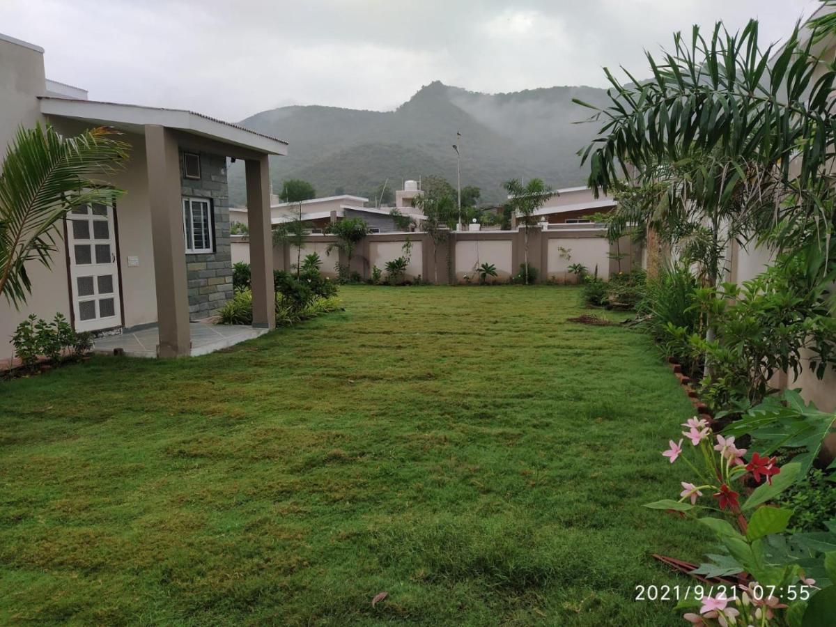 Nine Hill Villa - 2Bhk Private Villa With Pool Udaipur Exterior foto